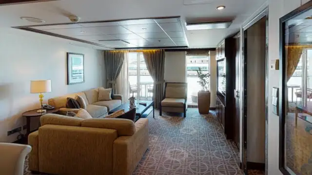 DE ROYAL SUITE